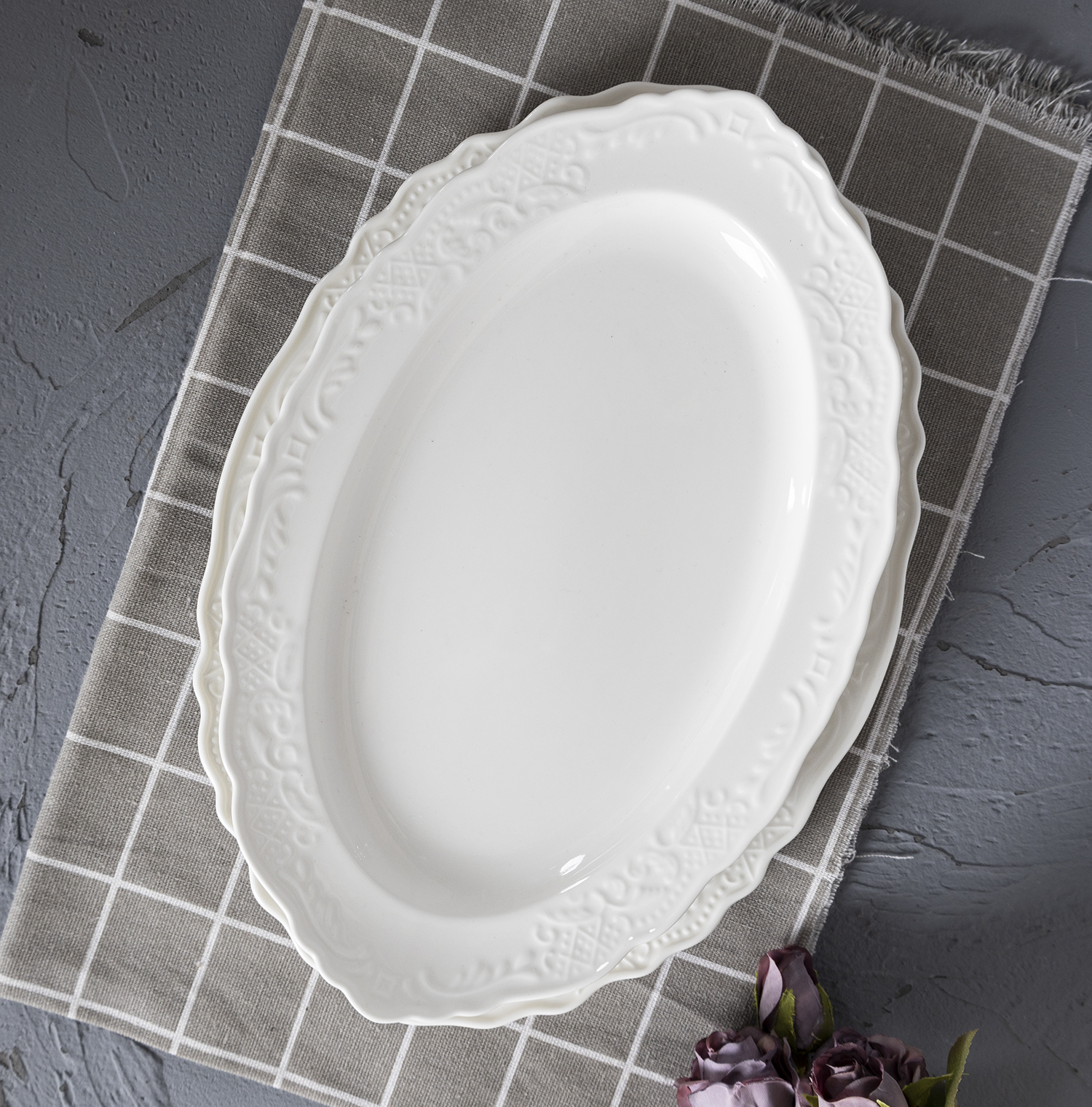 CHANGSHA HAPPY GO  Royal Vintage Embossed White Bone China Dinner Set – Full Tableware Collection for Elegant Dining  |happygodinnerware.com