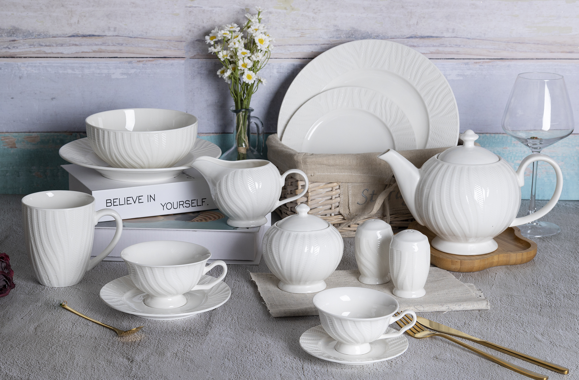 CHANGSHA HAPPY GO  Modern Curved Stripe Embossed Bone China Dinnerware Set – Stylish White Plates, Teapots, and Cups |happygodinnerware.com