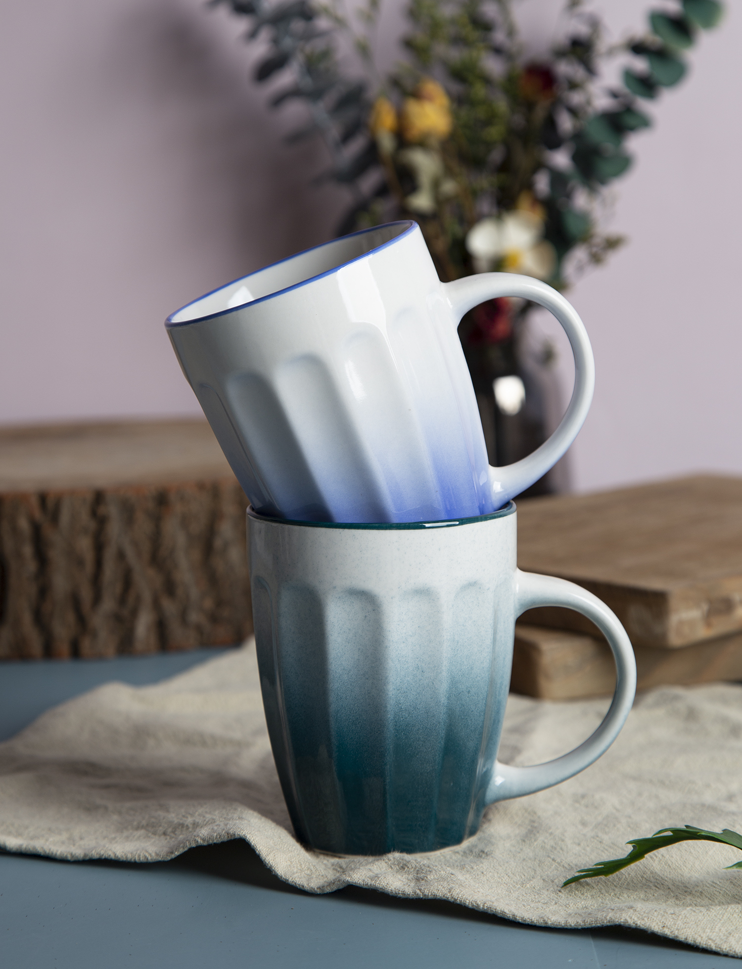 CHANGSHA HAPPY GO Gourd-Shaped Embossed Design New Bone China Mugs and Bowls |happygodinnerware.com