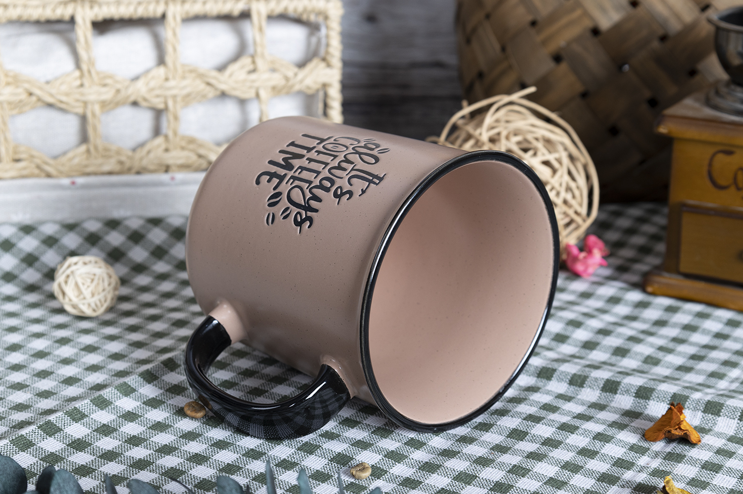 CHANGSHA HAPPY GO Color Glazed Stoneware Coffee Mugs with Screen Printing | happygodinnerware.com