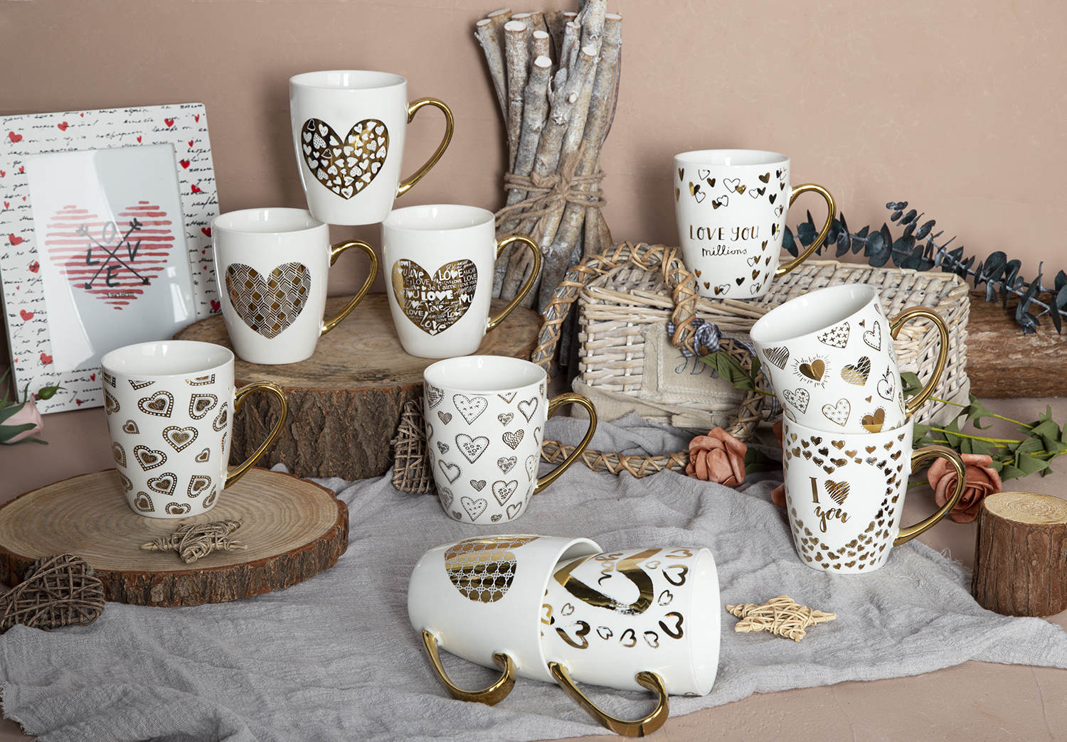 CHANGSHA HAPPY GO Heart-Shaped Electroplated Mug in New Bone China with Romantic Gold Designs |happygodinnerware.com