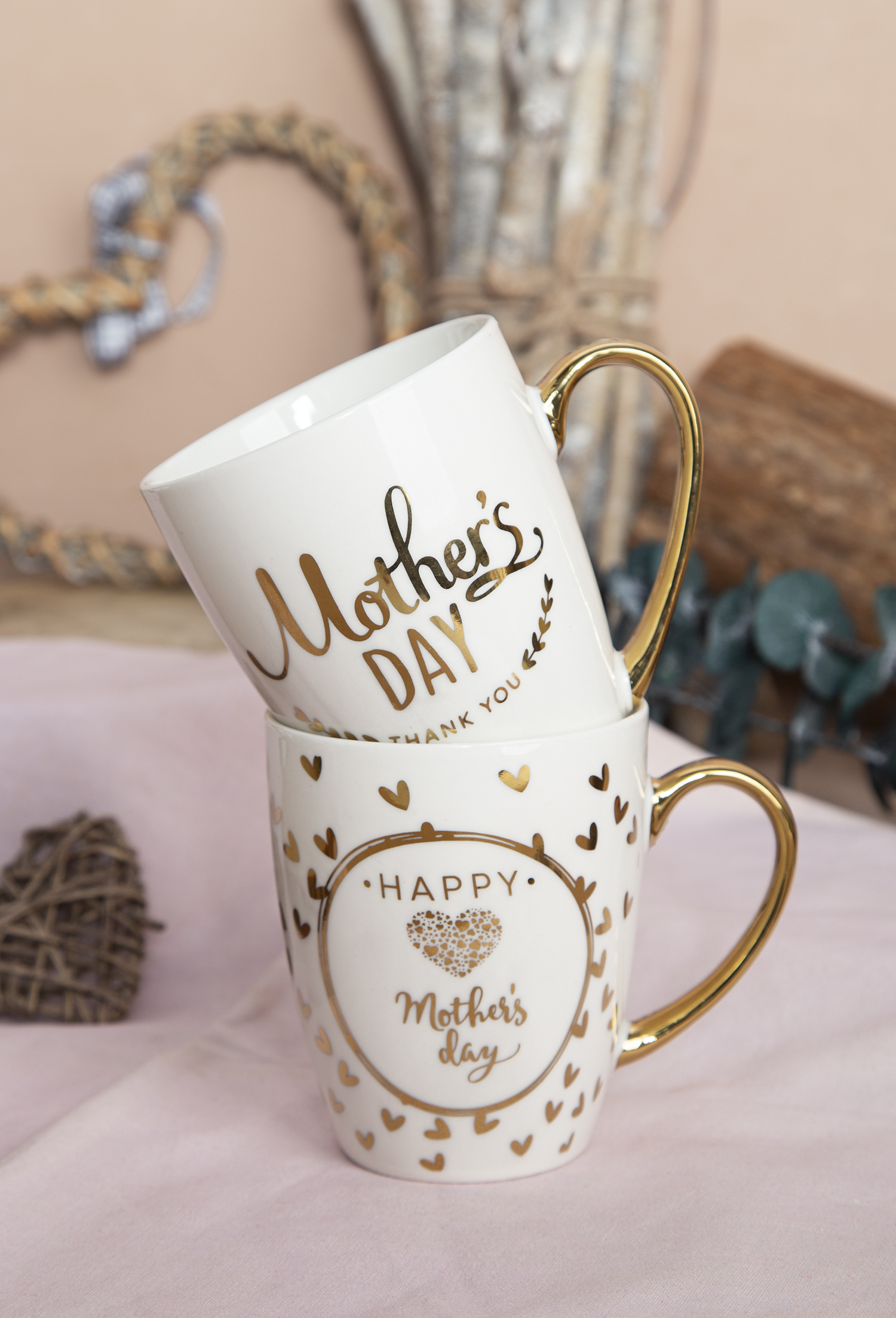 CHANGSHA HAPPY GO Mother's Day Electroplated Mug in New Bone China with Elegant Gold Accents |happygodinnerware.com