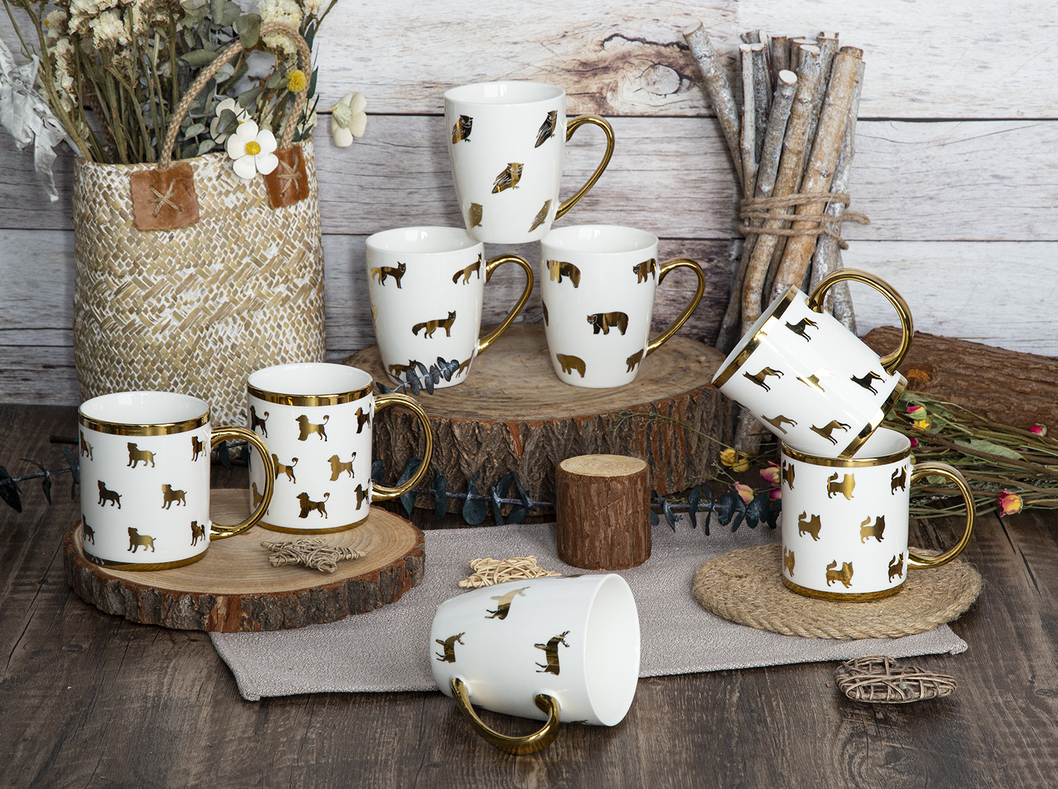 CHANGSHA HAPPY GO Animal-Themed Electroplated Mug in New Bone China with Gold Handle & Metallic Pet Silhouettes |happygodinnerware.com