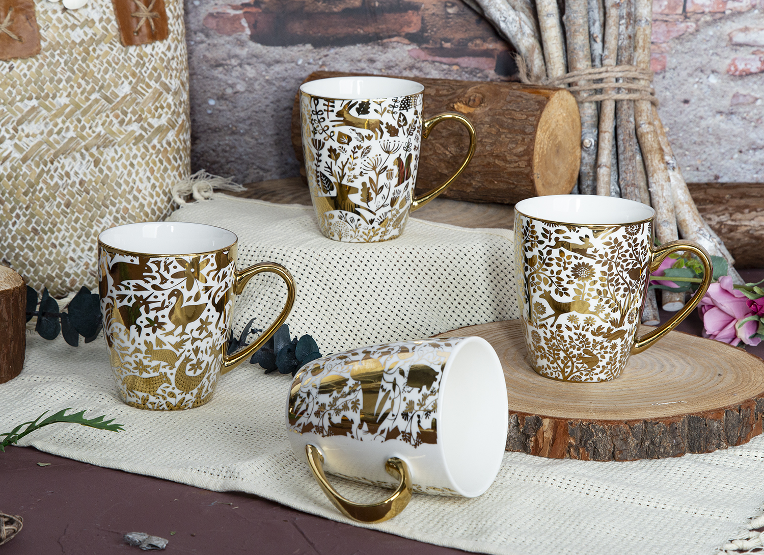 CHANGSHA HAPPY GO Animal-Themed Electroplated Mug in New Bone China with Gold Handle & Metallic Pet Silhouettes |happygodinnerware.com