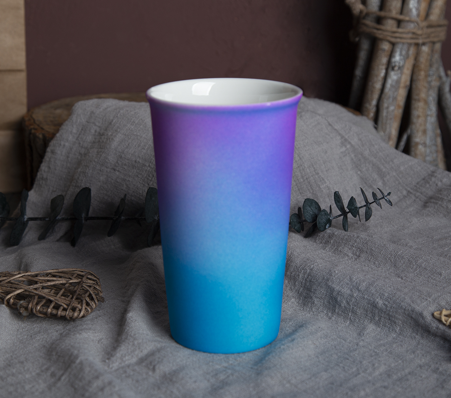 CHANGSHA HAPPY GO Gradient Electroplated Tall Mug in New Bone China with Soft Ombre Color Finish |happygodinnerware.com