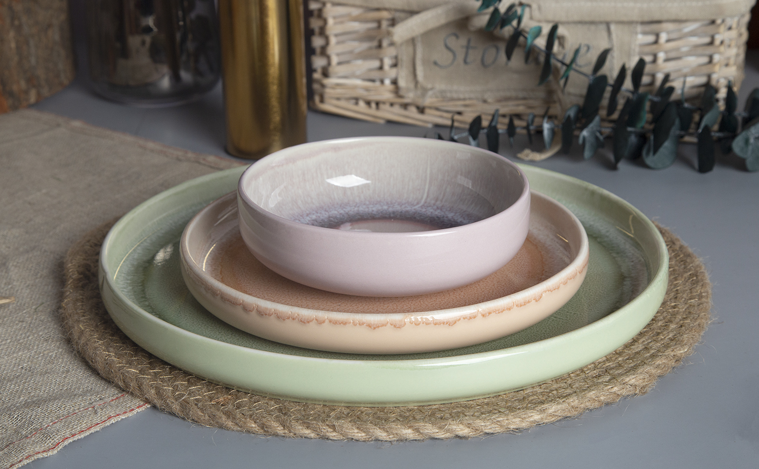 CHANGSHA HAPPY GO Reactive Glaze New Bone China Dinnerware Set with Soft Pastel Tones |happygodinnerware.com