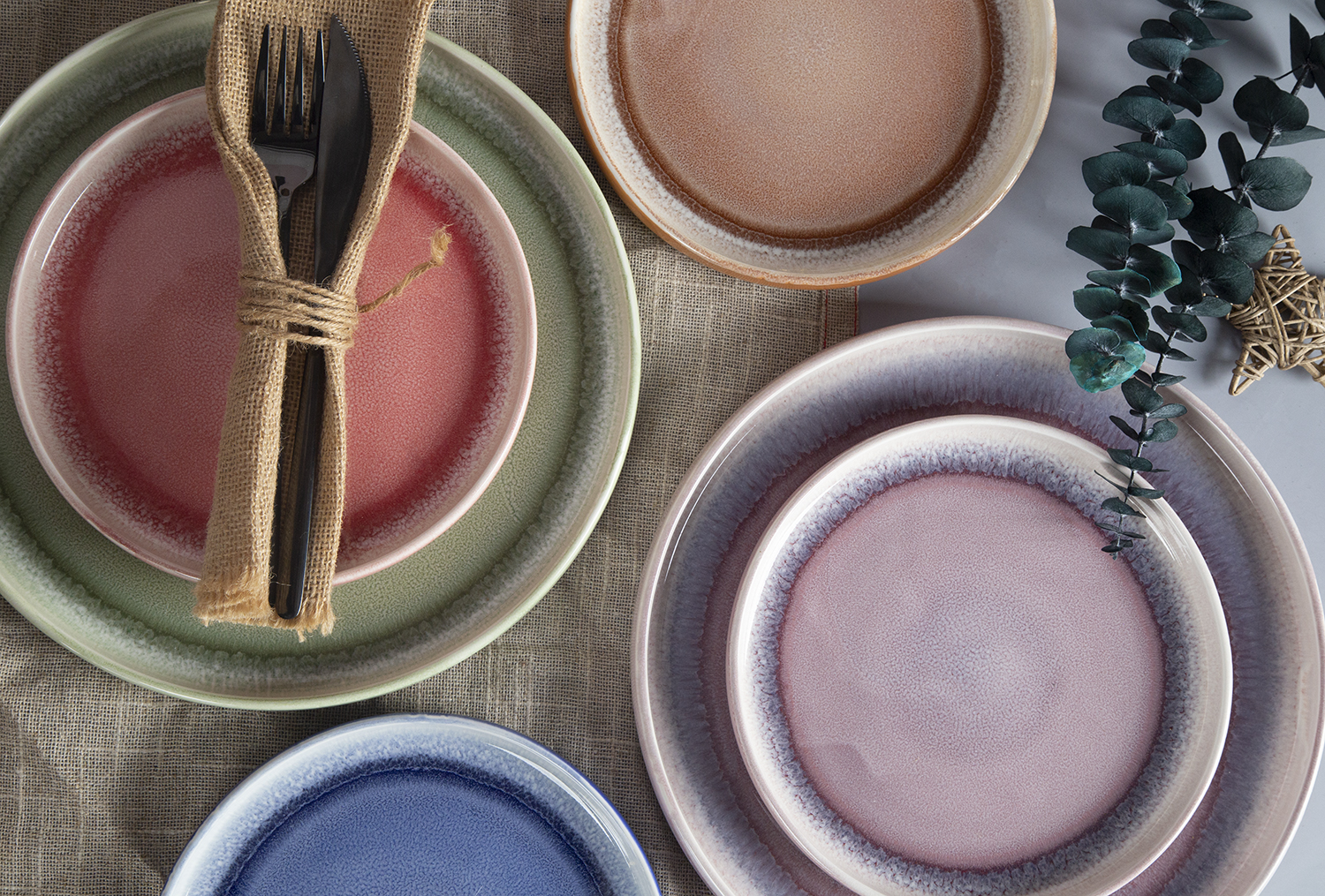 CHANGSHA HAPPY GO Reactive Glaze New Bone China Dinnerware Set with Soft Pastel Tones |happygodinnerware.com
