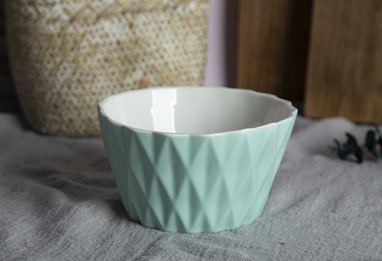 CHANGSHA HAPPY GO Geometric Embossed New Bone China Mug in Soft Pastel Colors |happygodinnerware.com