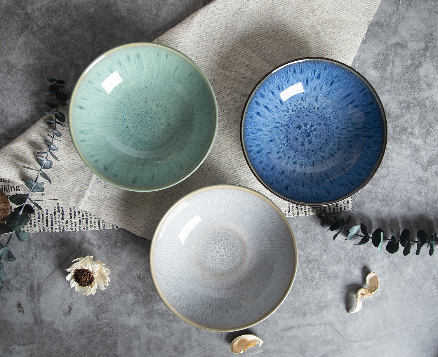 CHANGSHA HAPPY GO Reactive Glaze Stoneware Dinnerware Set in Ocean Blue and Forest Green |happygodinnerware.com