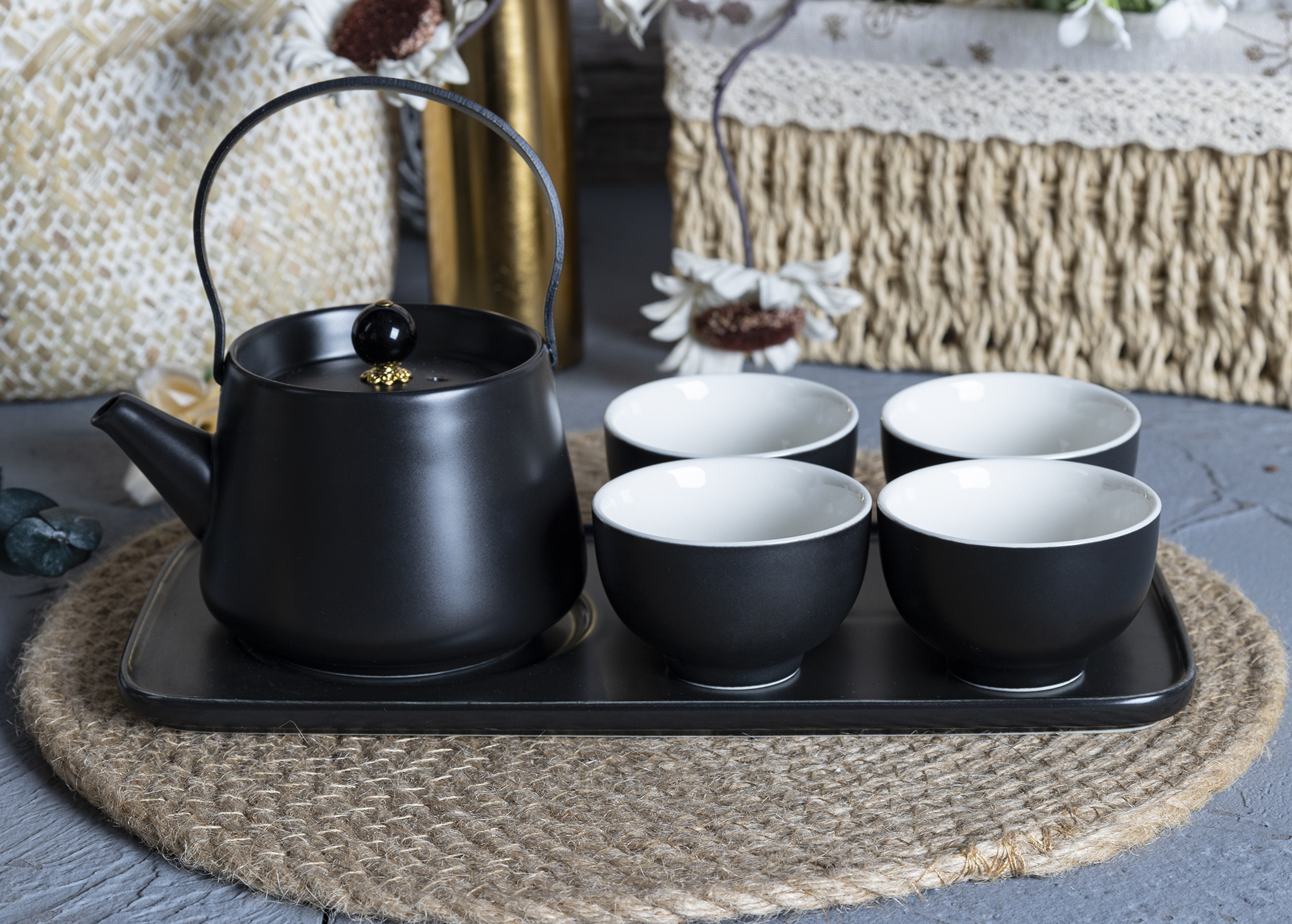 CHANGSHA HAPPY GO Matte Black Glazed New Bone China Tea Set with White Inner Glaze and Gold Accents  |happygodinnerware.com