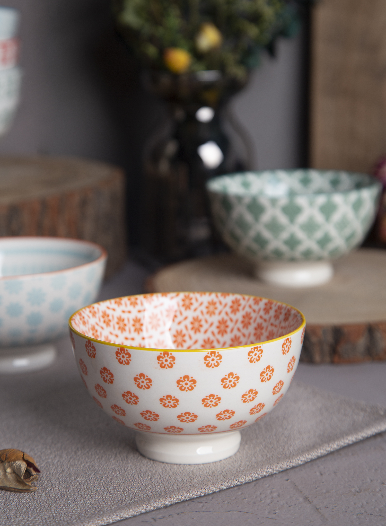 CHANGSHA HAPPY GO Footed Stoneware Bowls with Straight Rim | happygodinnerware.com