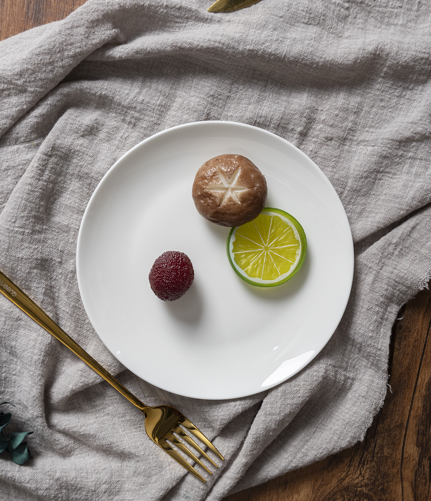 CHANGSHA HAPPY GO  Classic Elegance Pure White Bone China Round Plate Collection for Fine Dining” 命名说明  |happygodinnerware.com