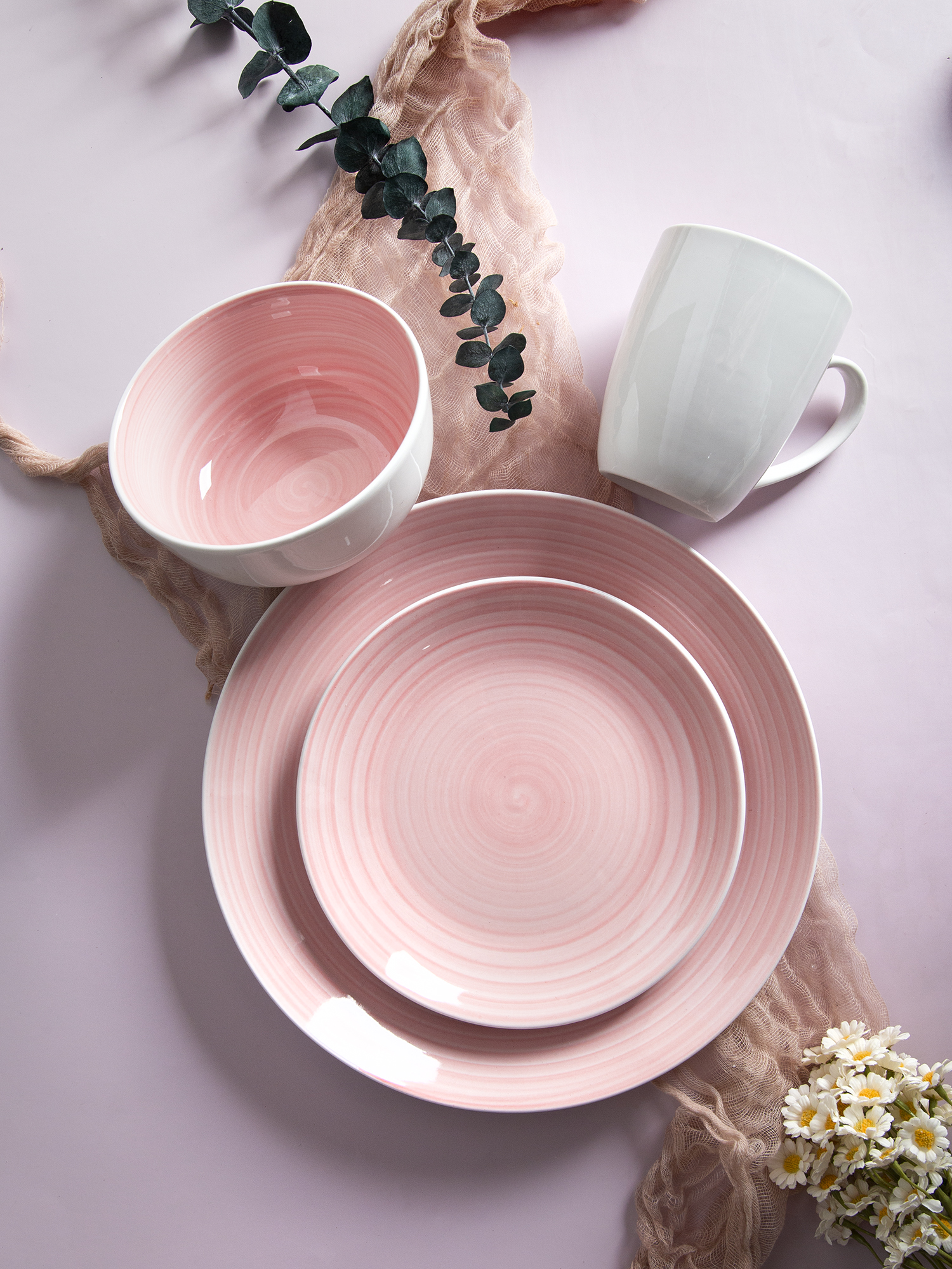 ​CHANGSHA HAPPY GO Hand-Painted White Porcelain Dinnerware Set |happygodinnerware.com