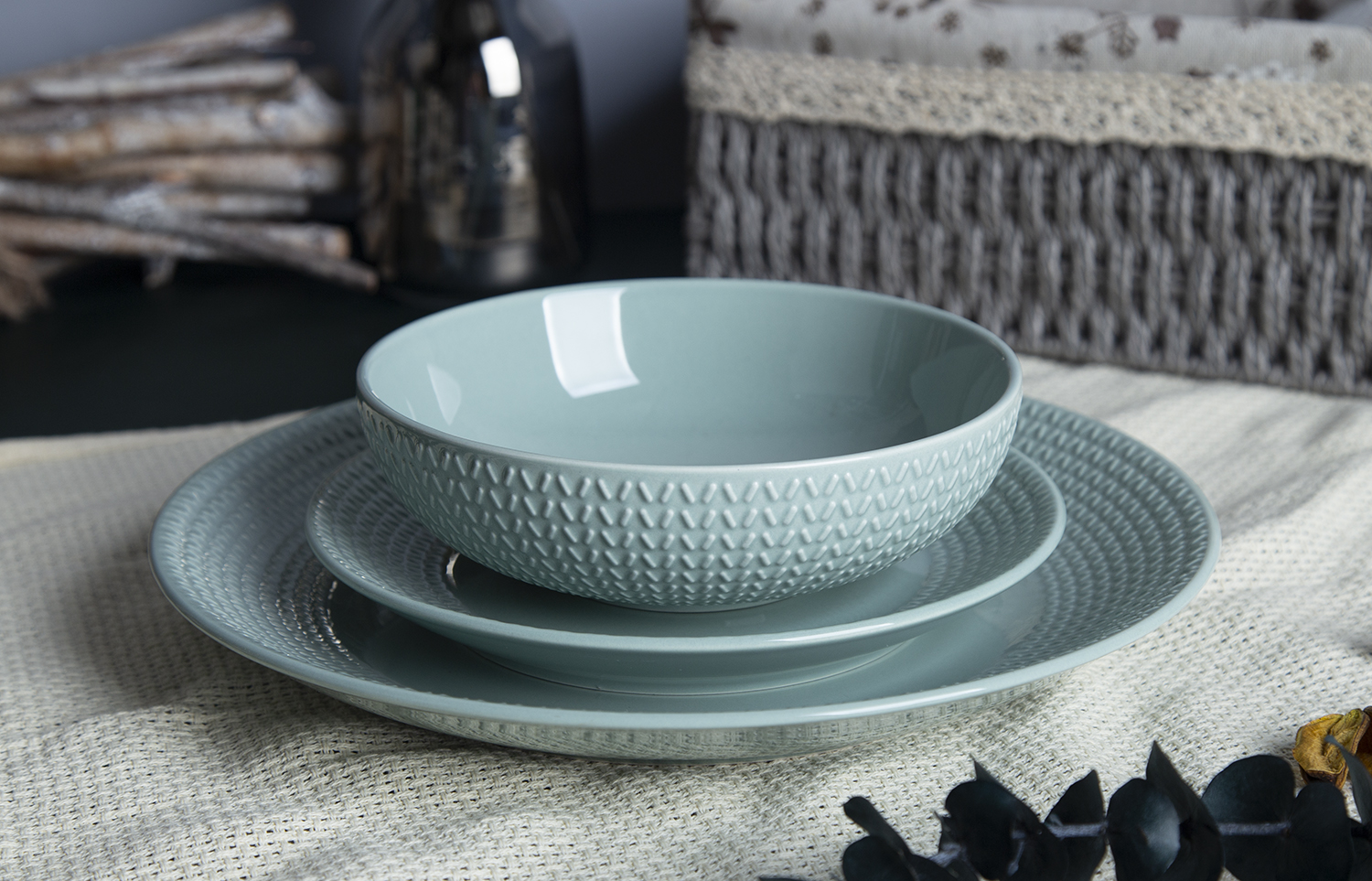 ​CHANGSHA HAPPY GO Embossed Glazed Stoneware Dinnerware Set |Dopamine Series Ceramics|happygodinnerware.com