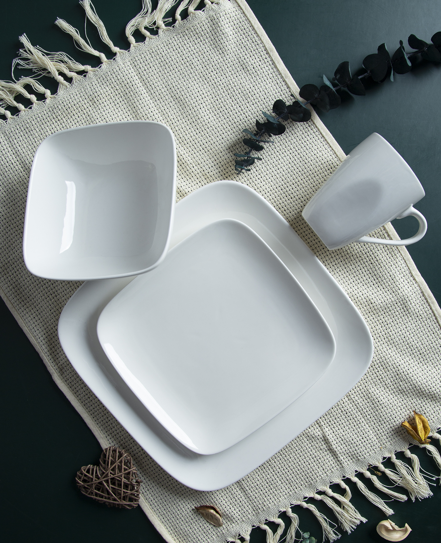 ​CHANGSHA HAPPY GO Elegant Square White Porcelain Dinnerware Set |happygodinnerware.com