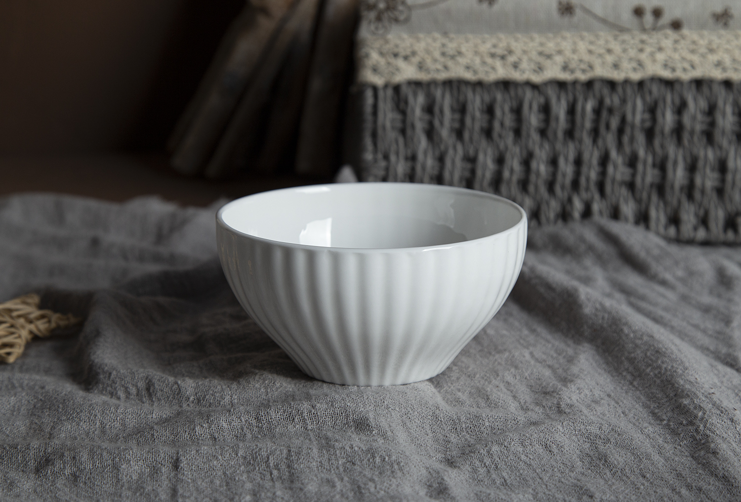 ​CHANGSHA HAPPY GO Elegant Ribbed Bone China Dinnerware Set |happygodinnerware.com
