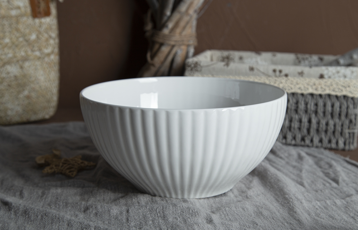 ​CHANGSHA HAPPY GO Elegant Ribbed Bone China Dinnerware Set |happygodinnerware.com