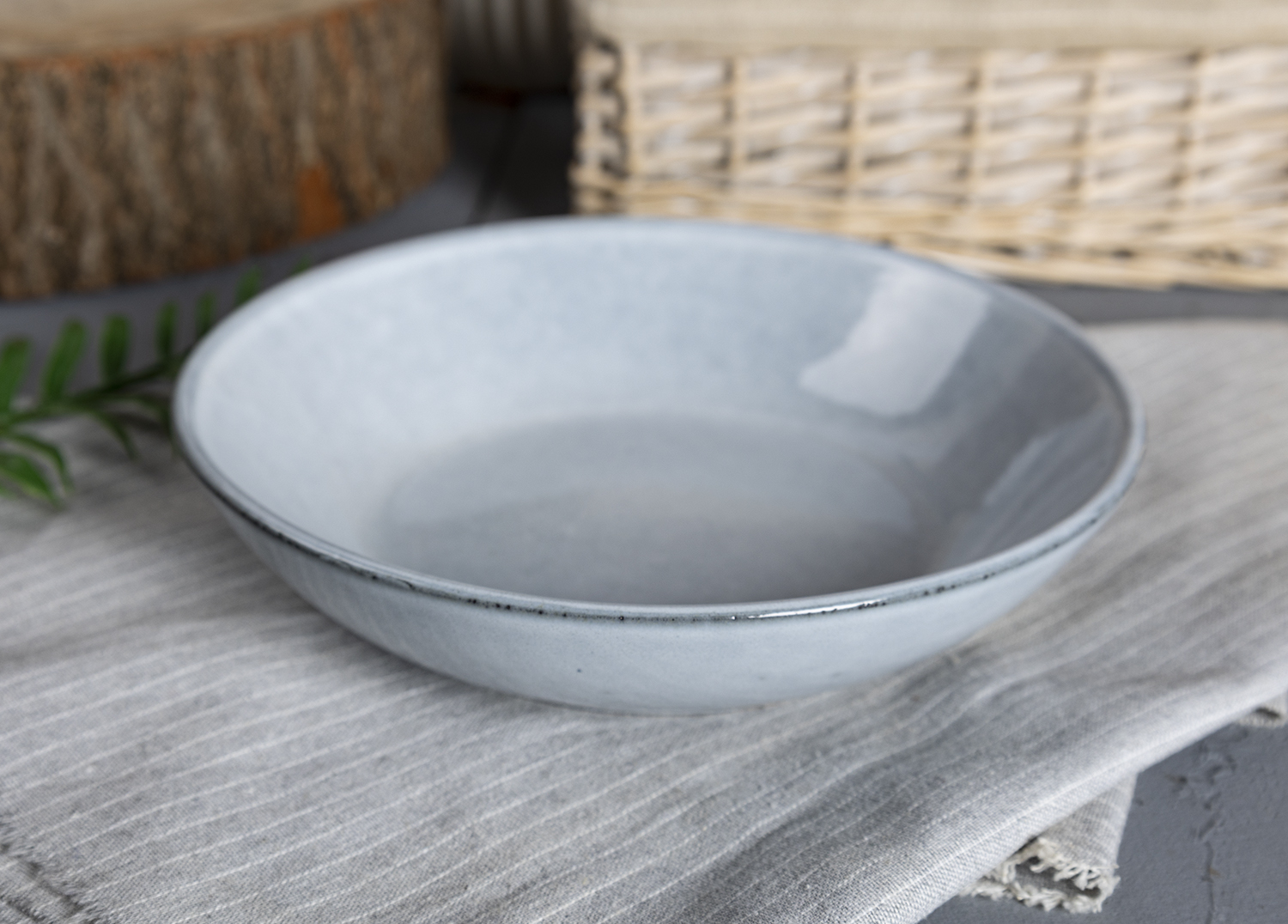 CHANGSHA HAPPY GO Minimalist Reactive Glaze Stoneware Dinnerware Set in Soft Dusty Blue with Satin-Matte Shine |happygodinnerware.com