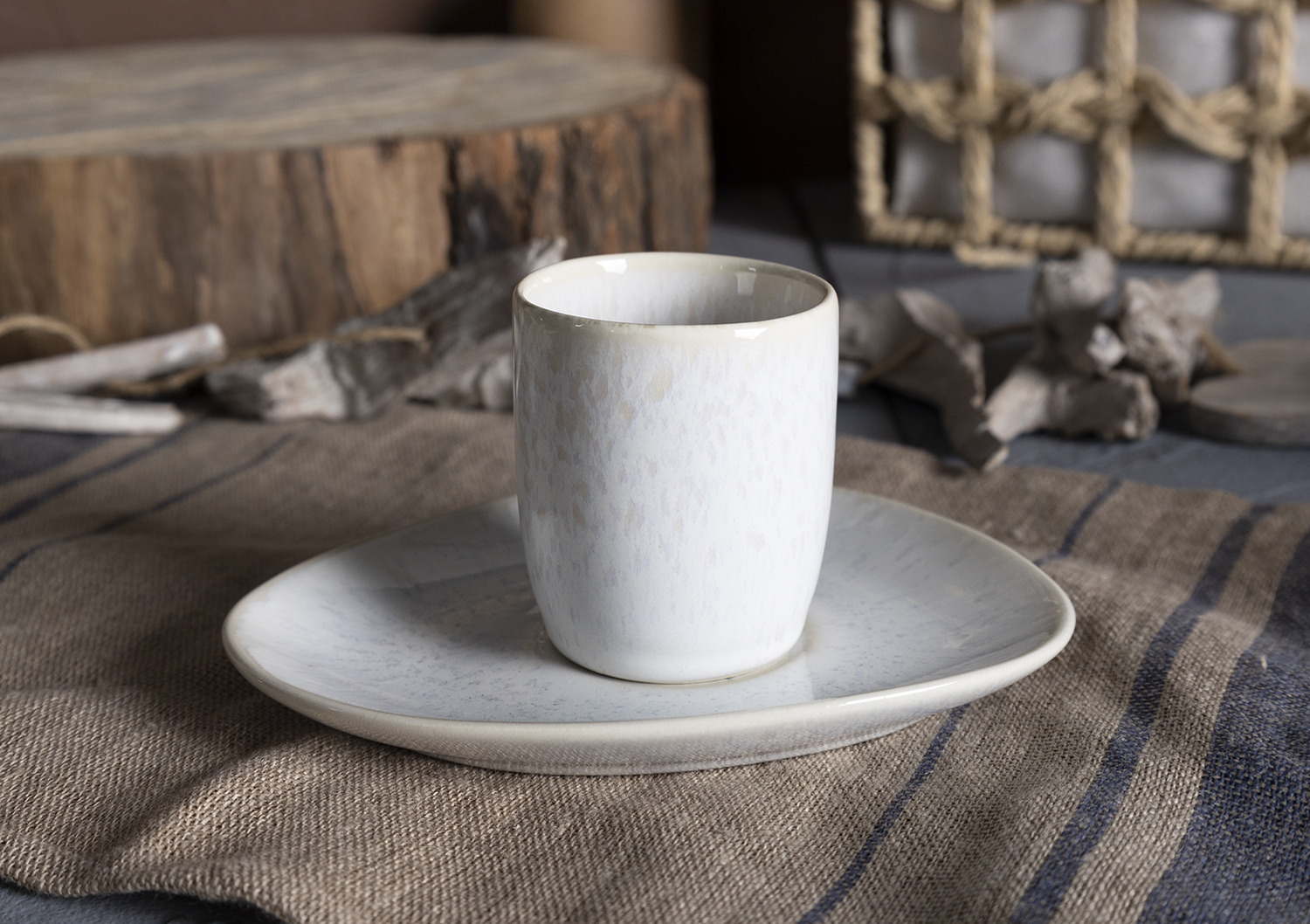 CHANGSHA HAPPY GO Handcrafted Reactive Glaze Stoneware Tableware Set with Organic Shapes and Earthy Tones |happygodinnerware.com