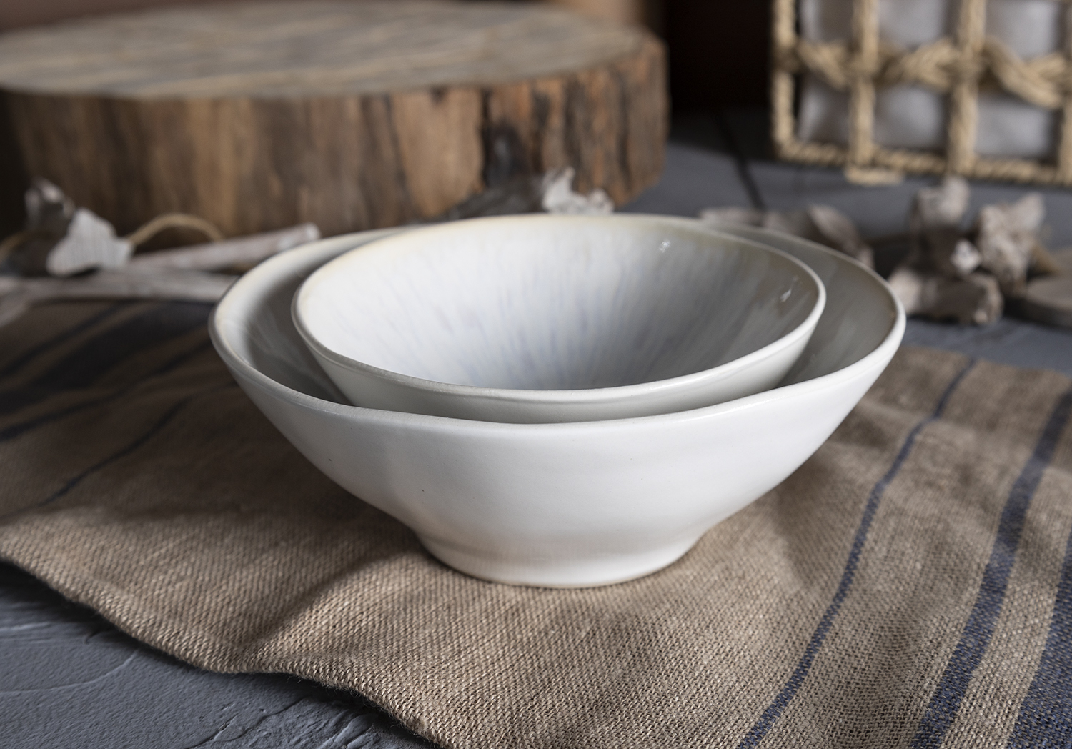 CHANGSHA HAPPY GO Handcrafted Reactive Glaze Stoneware Tableware Set with Organic Shapes and Earthy Tones |happygodinnerware.com