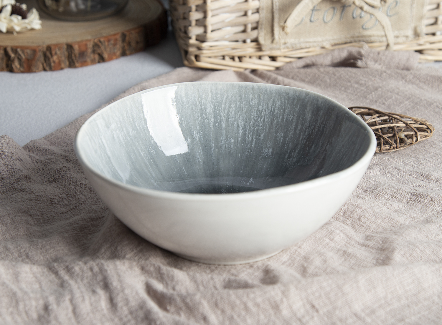 CHANGSHA HAPPY GO Stoneware Crackle Glaze Irregular-Shape Tableware Set | happygodinnerware.com