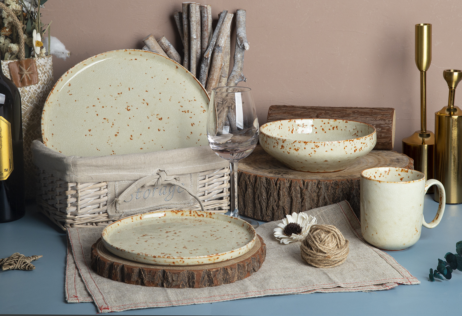 CHANGSHA HAPPY GO Speckled Crackle Glaze Stoneware Dinnerware Set | happygodinnerware.com