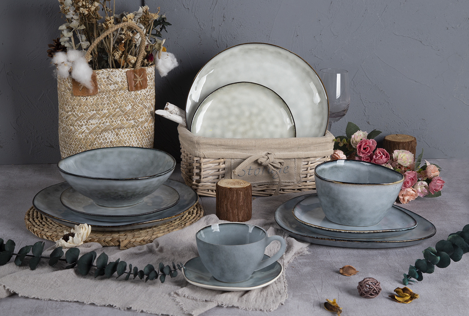 CHANGSHA HAPPY GO Irregular-Shaped Reactive Glaze Stoneware | happygodinnerware.com