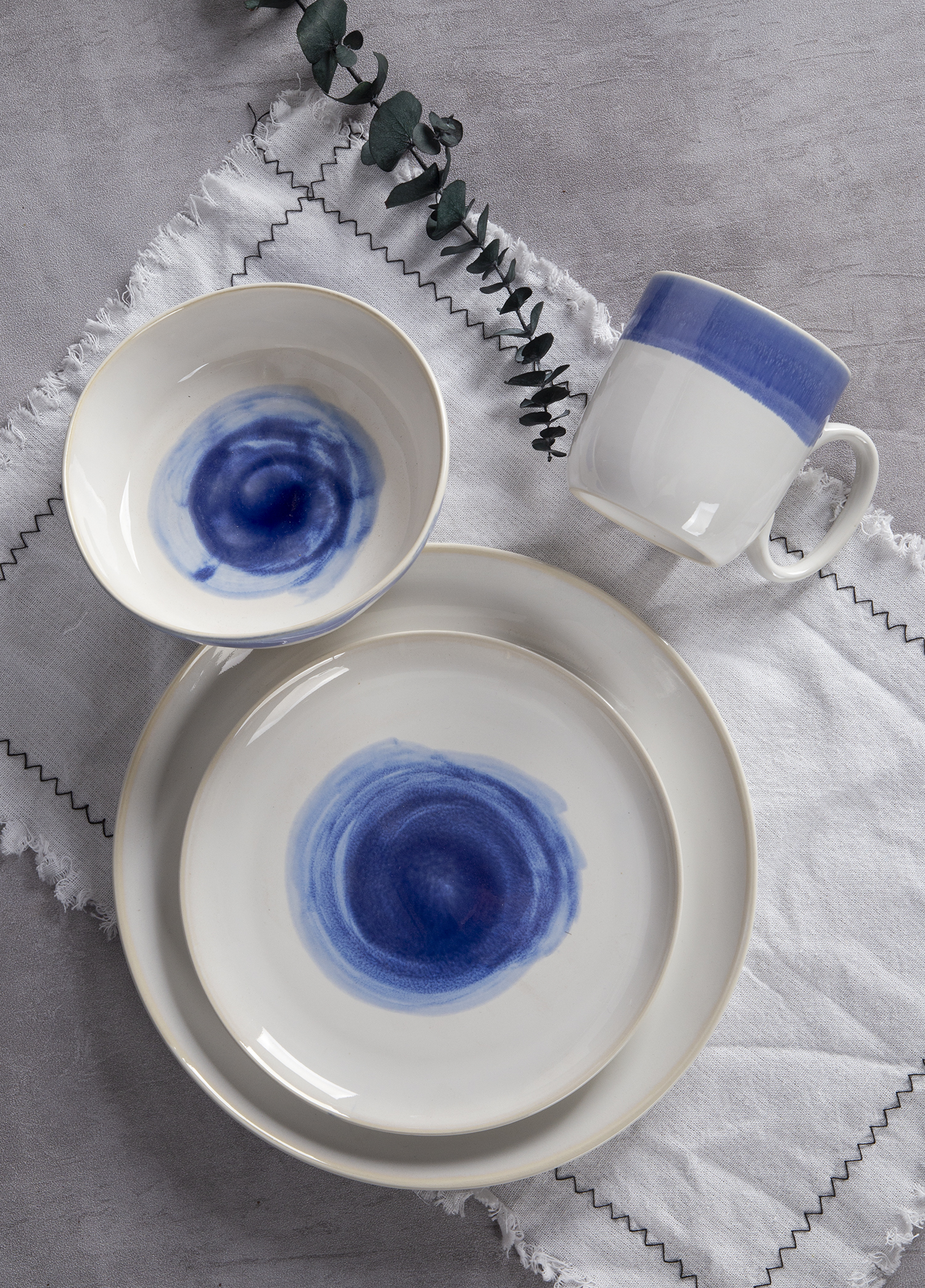 CHANGSHA HAPPY GO Hand-Painted Reactive Glaze Stoneware | happygodinnerware.com