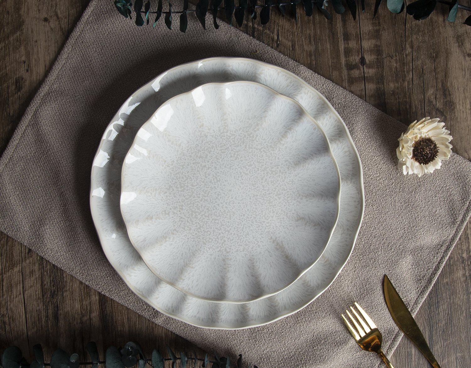 CHANGSHA HAPPY GO Speckled Reactive Glaze Stoneware | happygodinnerware.com