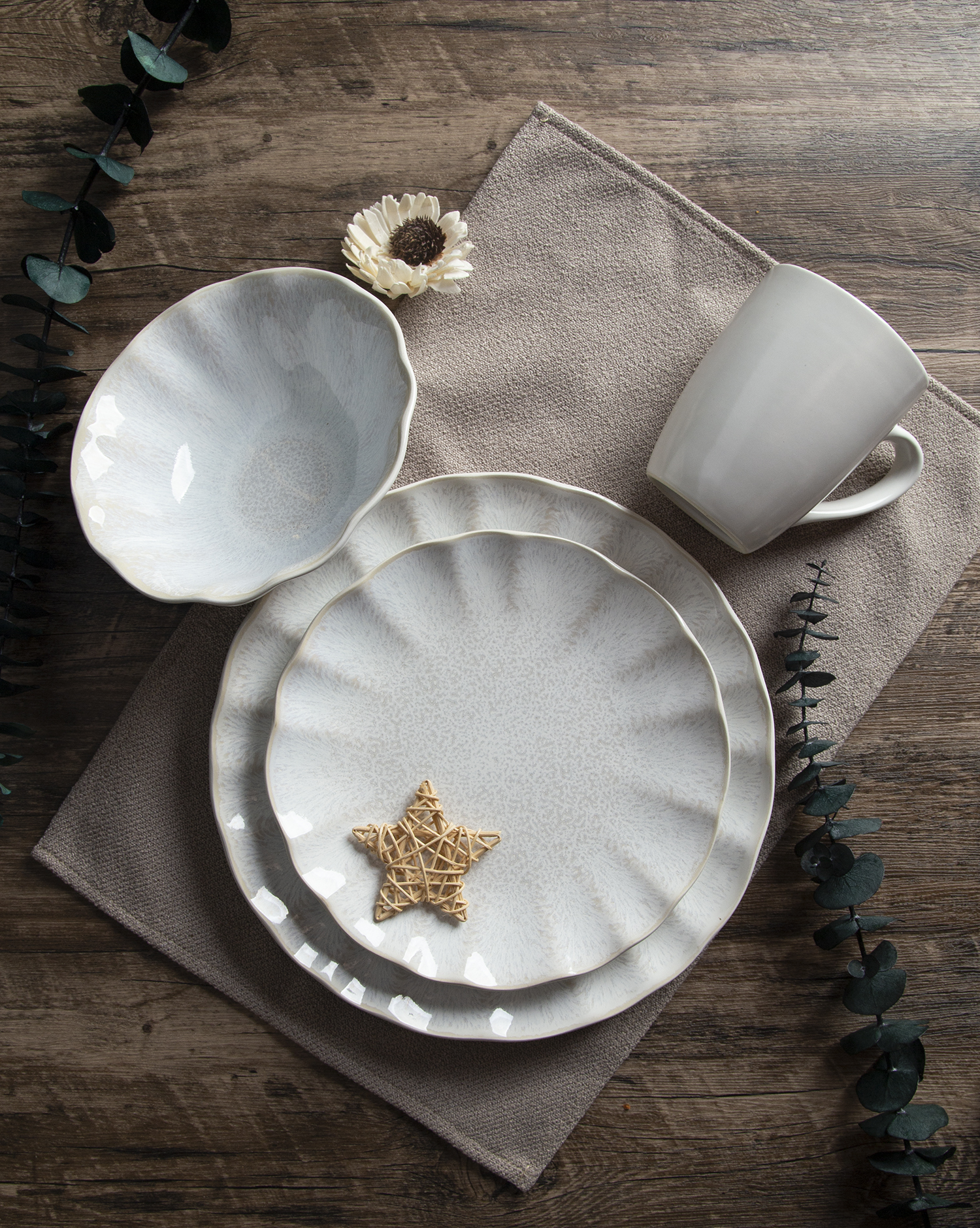 CHANGSHA HAPPY GO Speckled Reactive Glaze Stoneware | happygodinnerware.com