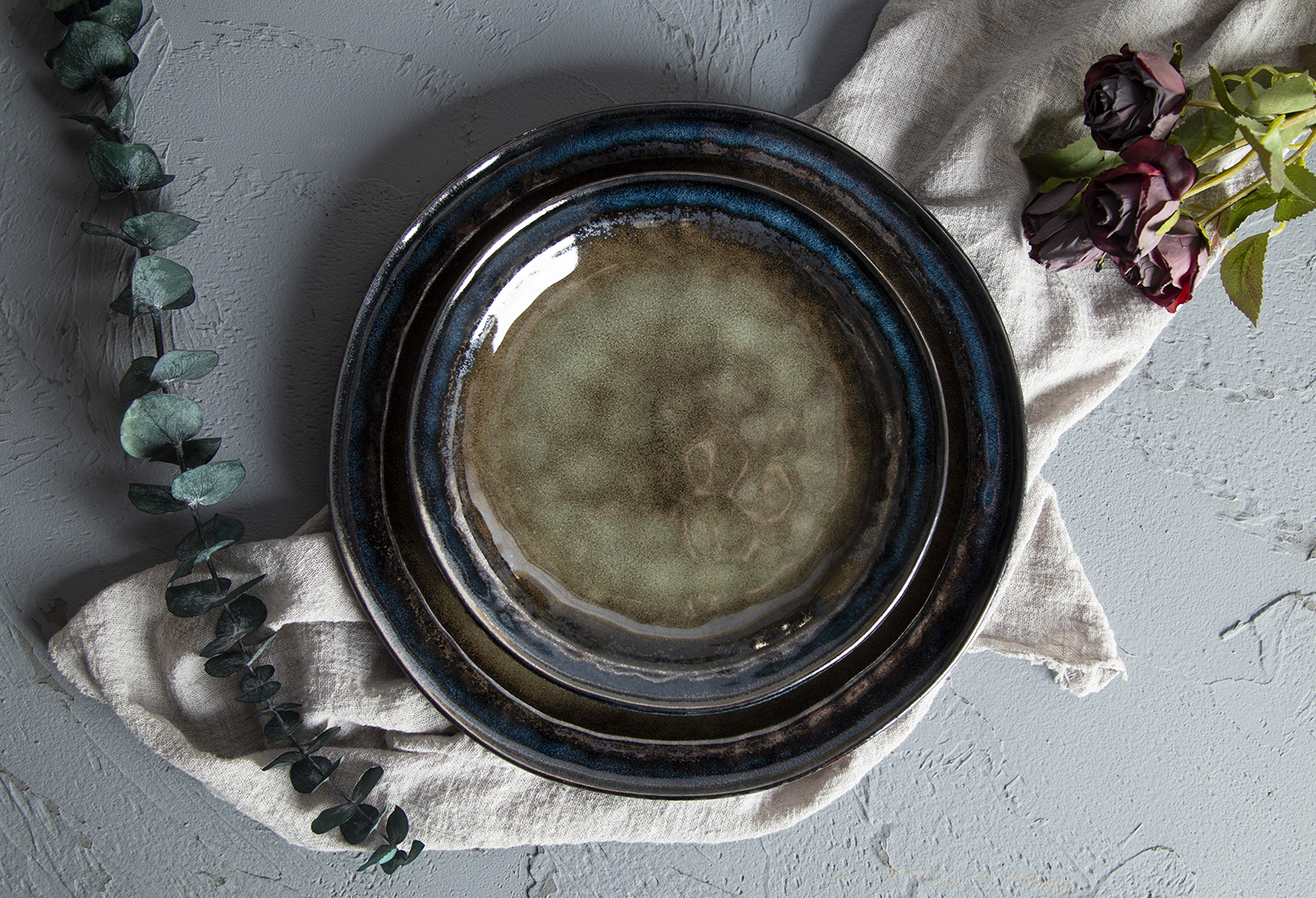 CHANGSHA HAPPY GO Irregular Two-Tone Reactive Glaze Stoneware Dinnerware Set | happygodinnerware.com