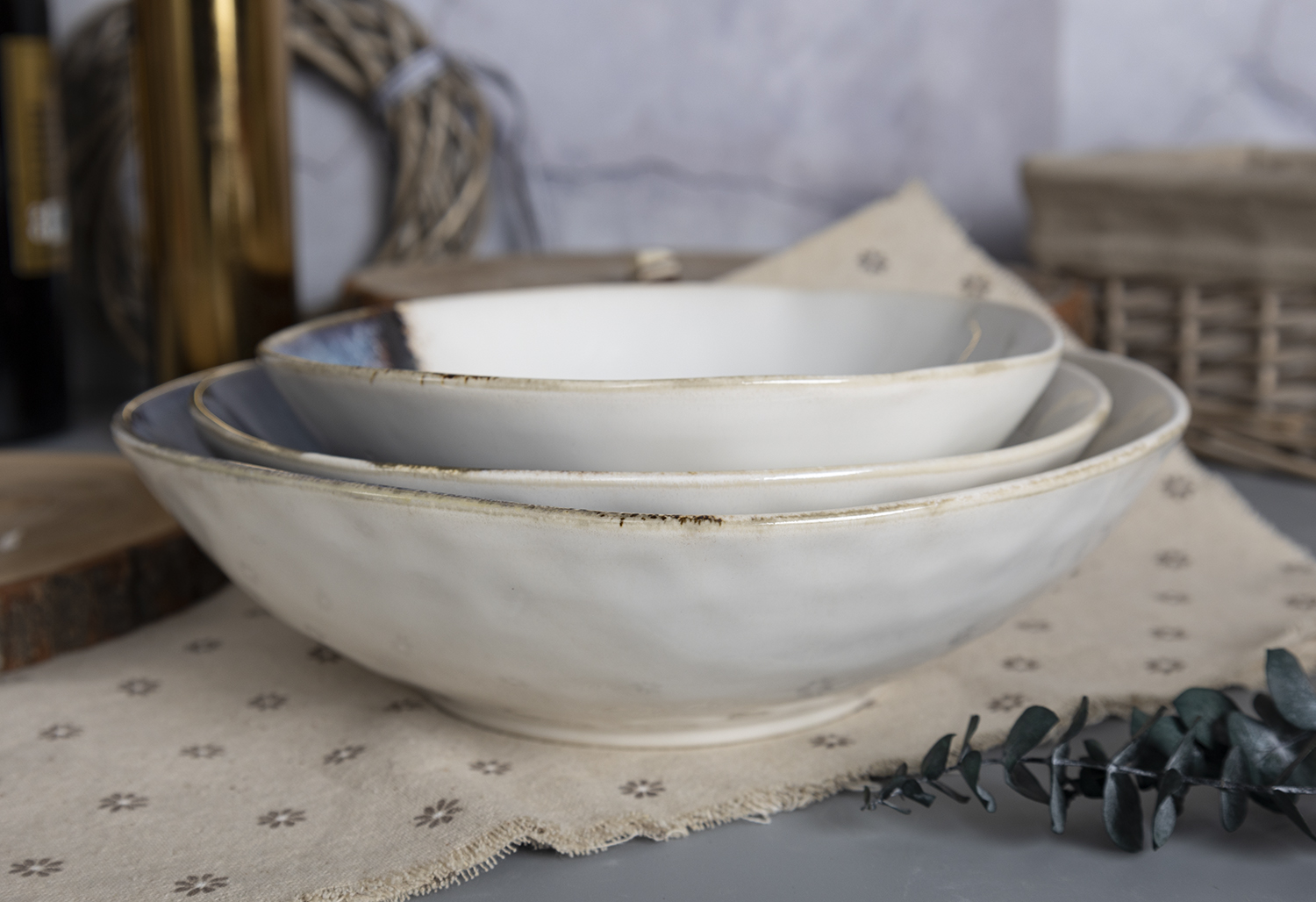 CHANGSHA HAPPY GO  Elegant Reactive Glaze Crackle Stoneware Dinnerware Set in Mystical Purple  |happygodinnerware.com