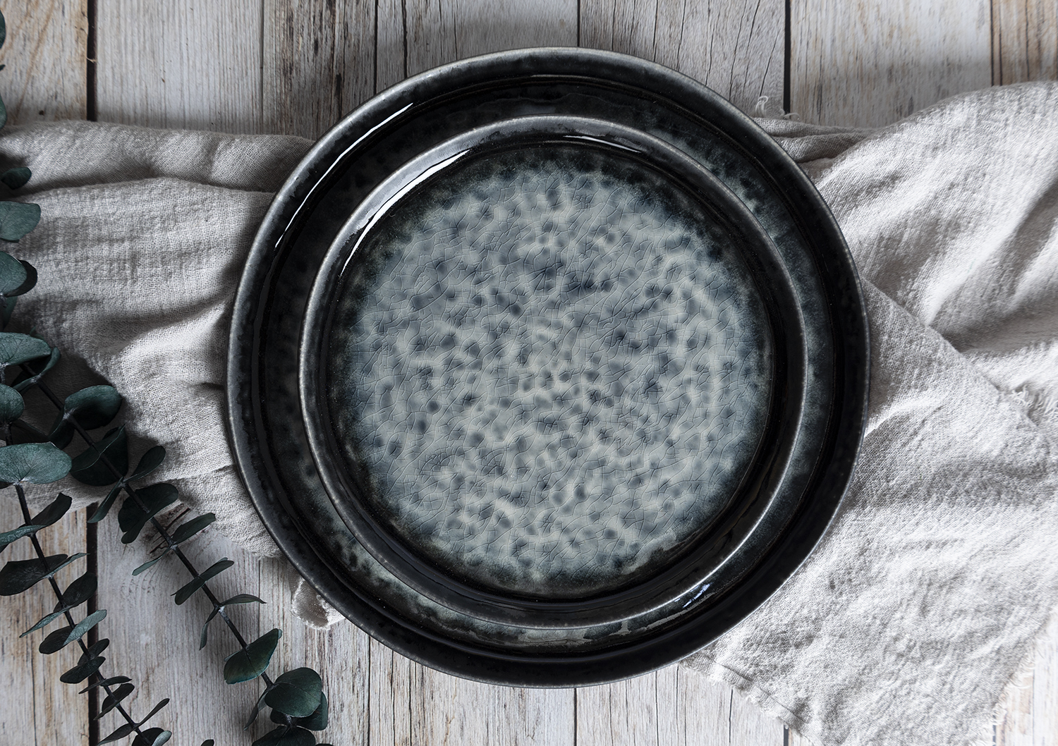 CHANGSHA HAPPY GO  Contrast Reactive Glazed Stoneware Tableware with Indigo Horizon Design  |happygodinnerware.com