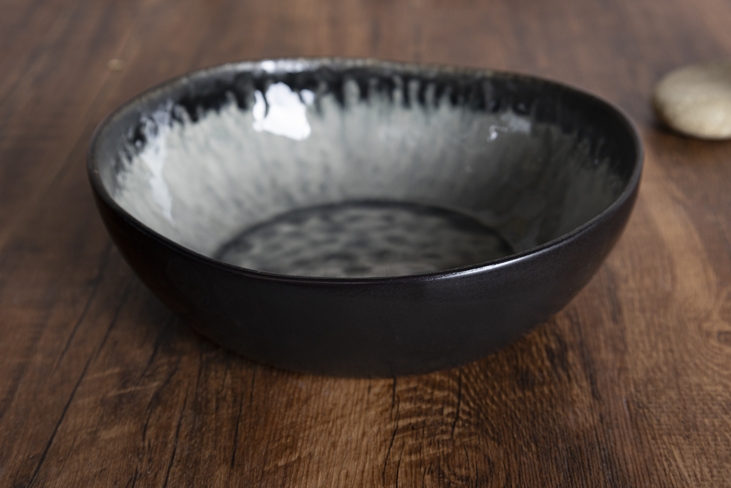 CHANGSHA HAPPY GO  Contrast Reactive Glazed Stoneware Tableware with Indigo Horizon Design  |happygodinnerware.com