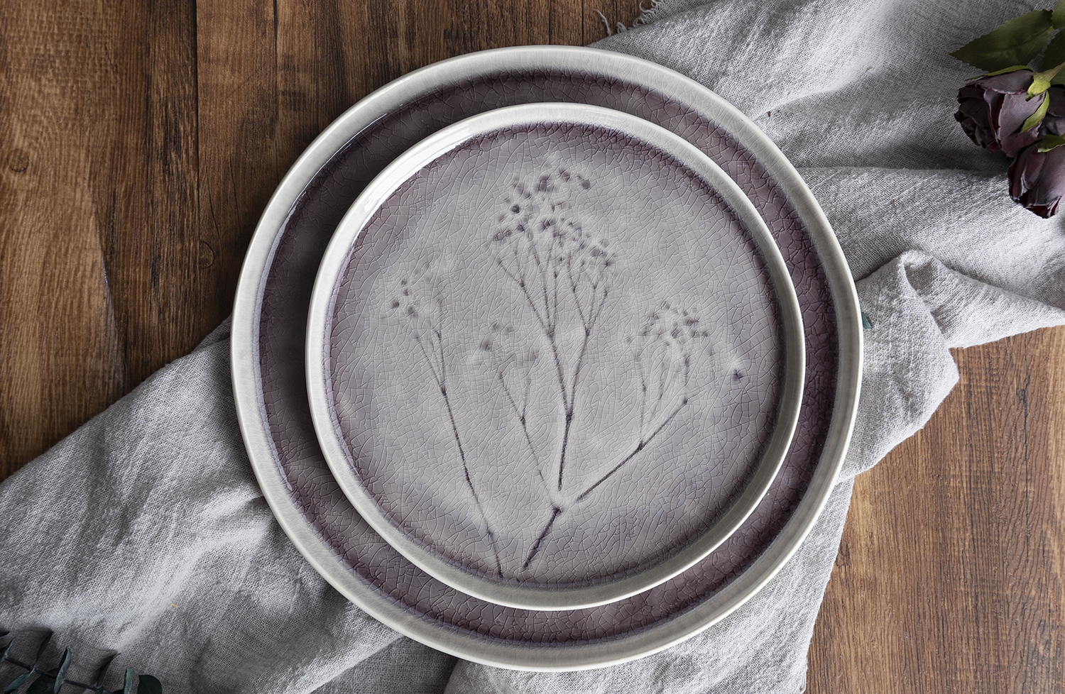 CHANGSHA HAPPY GO Textured Matte Stoneware with Celadon Reactive Glaze and Rustic Finish |Dopamine Series Ceramics  |happygodinnerware.com