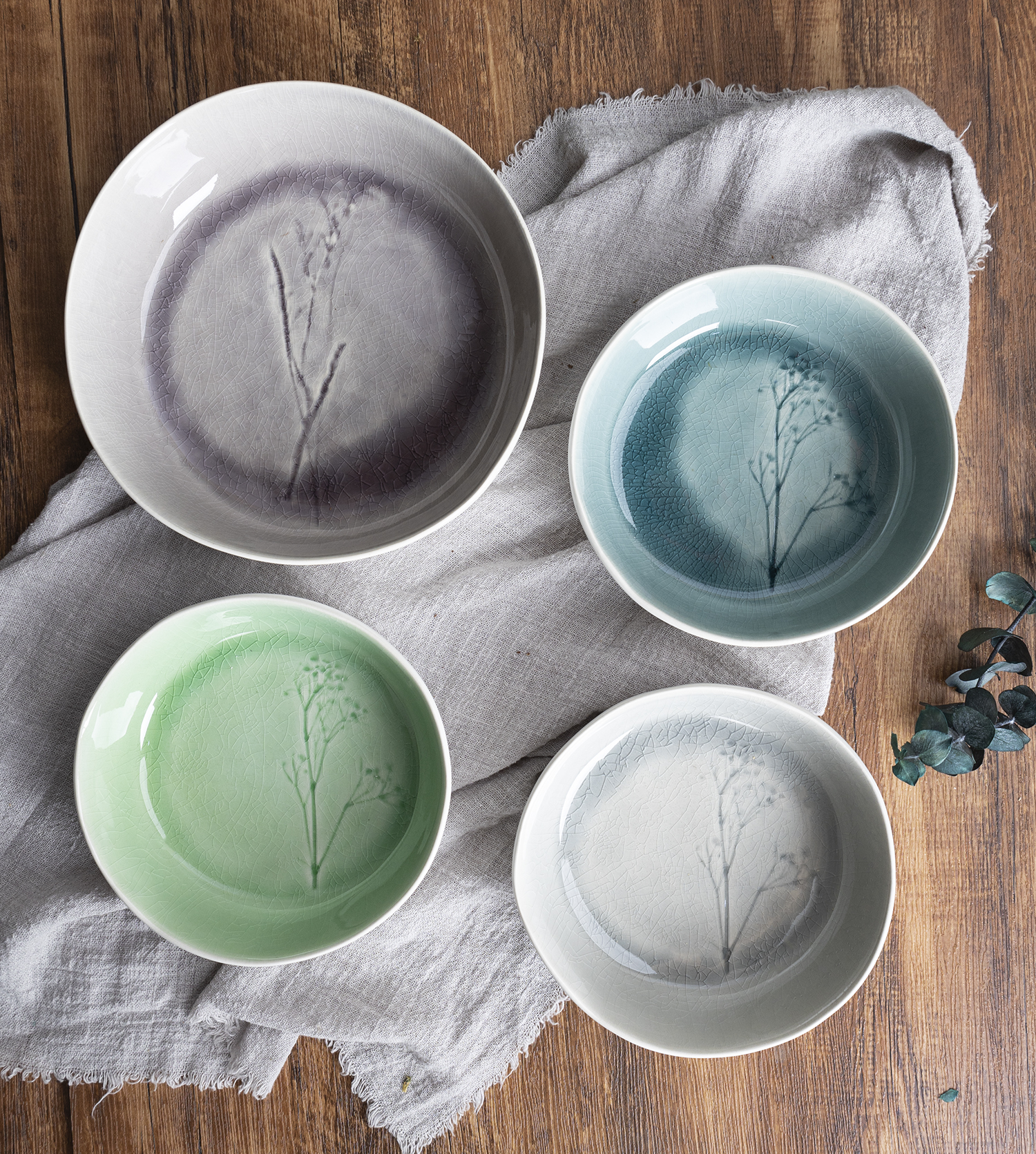 CHANGSHA HAPPY GO Textured Matte Stoneware with Celadon Reactive Glaze and Rustic Finish |Dopamine Series Ceramics  |happygodinnerware.com