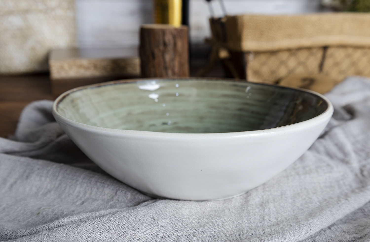 CHANGSHA HAPPY GO  Nature Spiral Textured Reactive Glaze Stoneware Table Set in Earth-Inspired Shades |Dopamine Series Ceramics  |happygodinnerware.com
