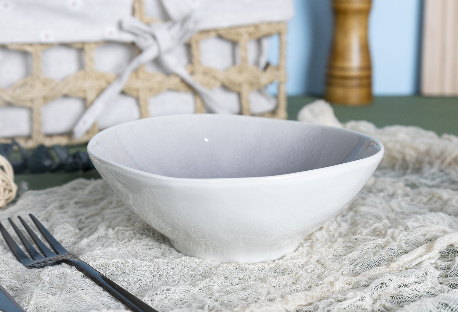 ​CHANGSHA HAPPY GO  Modern Reactive Glaze Stoneware Tableware Set in Green and Purple Gradient for Stylish Home Dining |Dopamine Series Ceramics  |happygodinnerware.com