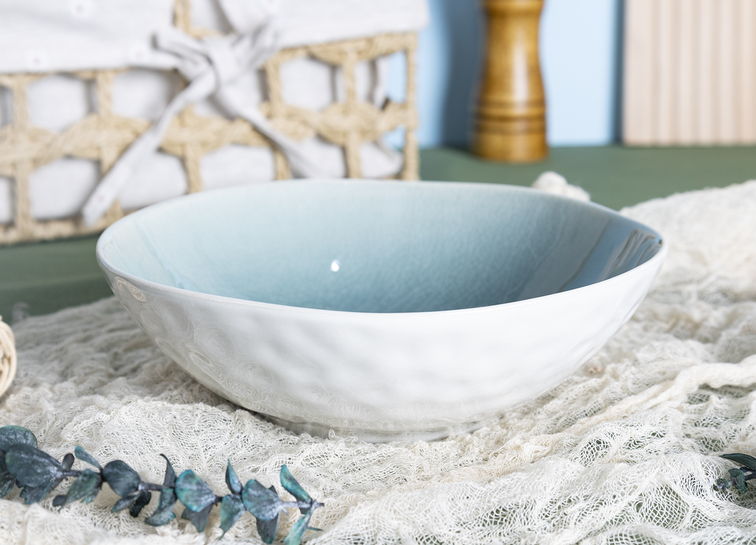 ​CHANGSHA HAPPY GO  Modern Reactive Glaze Stoneware Tableware Set in Green and Purple Gradient for Stylish Home Dining |Dopamine Series Ceramics  |happygodinnerware.com
