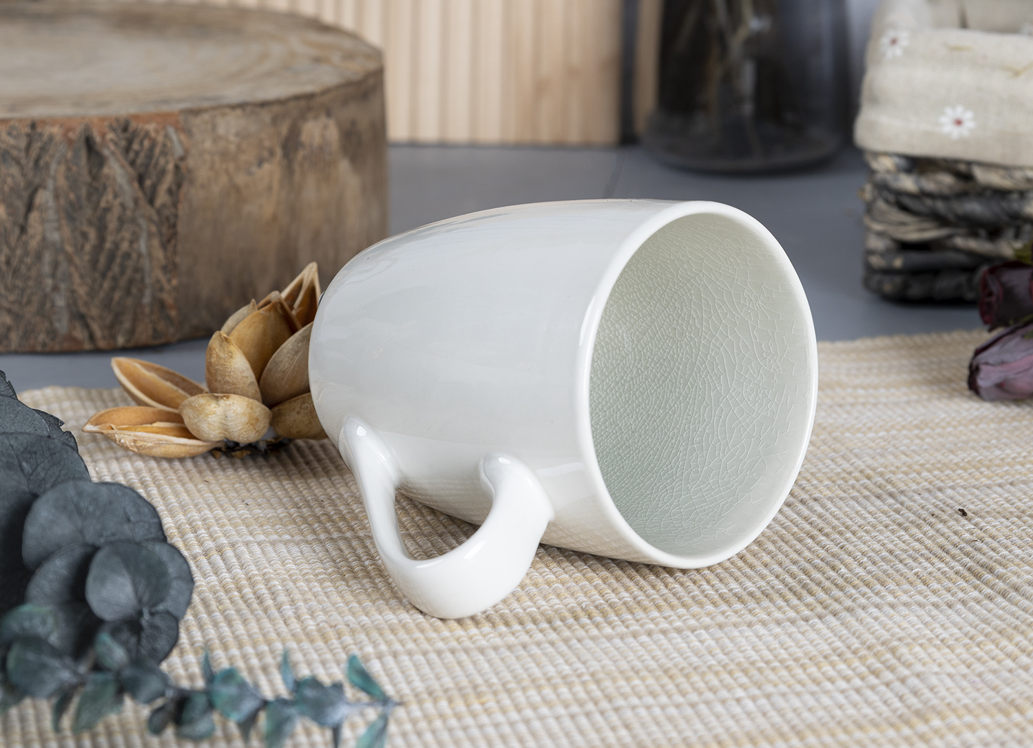 ​CHANGSHA HAPPY GO  Dual-Tone Stoneware Tableware Set with Gradient Yellow and Gray Reactive Glaze for Elegant Dining Occasions  |happygodinnerware.com