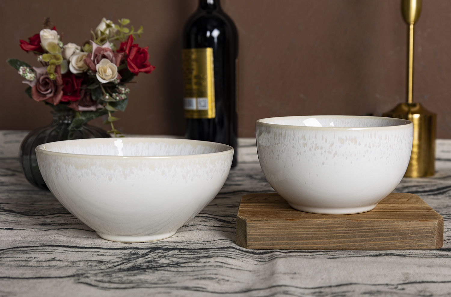 ​CHANGSHA HAPPY GO  Minimalist Crackle-Textured Reactive Glaze Stoneware Tableware Set in Soft Ivory White Finish |happygodinnerware.com