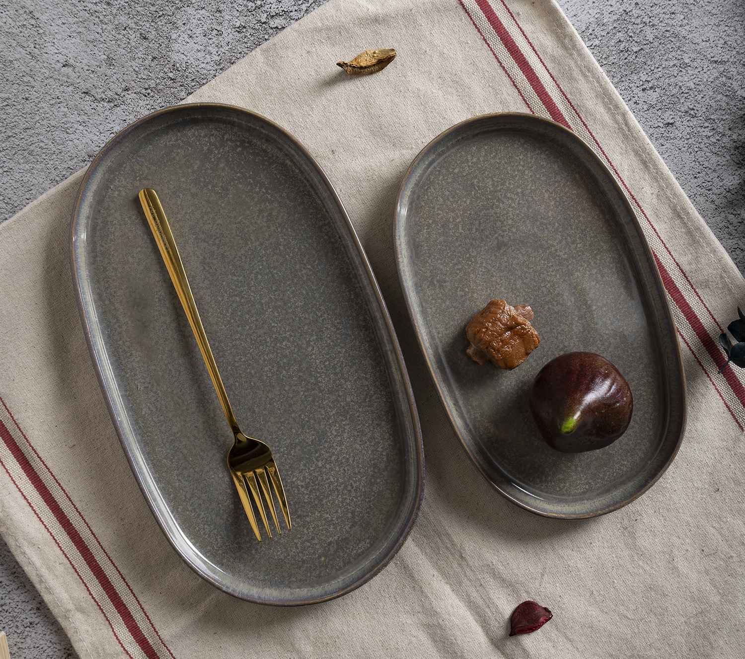 ​CHANGSHA HAPPY GO  Rustic Earth-Tone Reactive Glaze Stoneware Dinnerware Set with Subtle Sheen and Nature-Inspired Texture |happygodinnerware.com