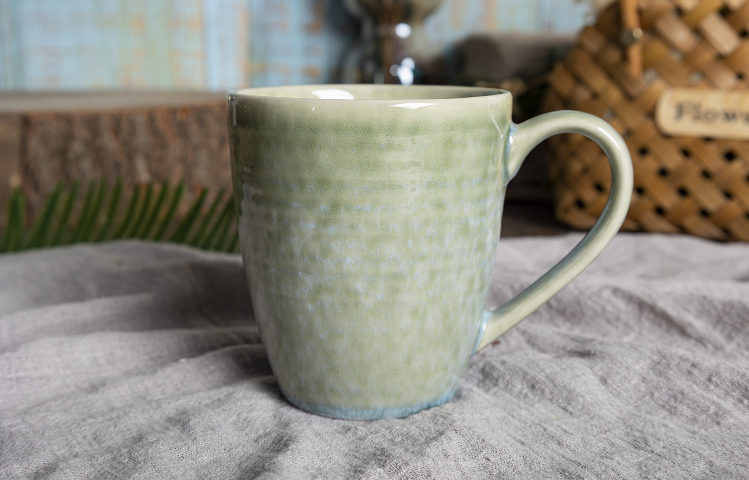 ​CHANGSHA HAPPY GO  Vintage Reactive Glaze Multi-Color Stoneware Dinner Set with Faded Ombre Effect |happygodinnerware.com