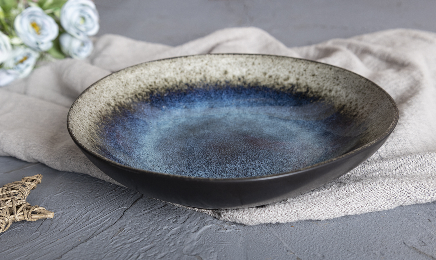 ​CHANGSHA HAPPY GO  Deep Ocean Gradient Blue and Black Reactive Glazed Stoneware Dinnerware Collection |Dopamine Series Ceramics  |happygodinnerware.com