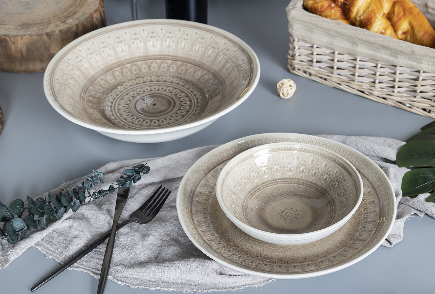 ​CHANGSHA HAPPY GO  Vintage Beige Reactive Glaze Stoneware Dinnerware Set with Engraved Mandala Patterns |happygodinnerware.com