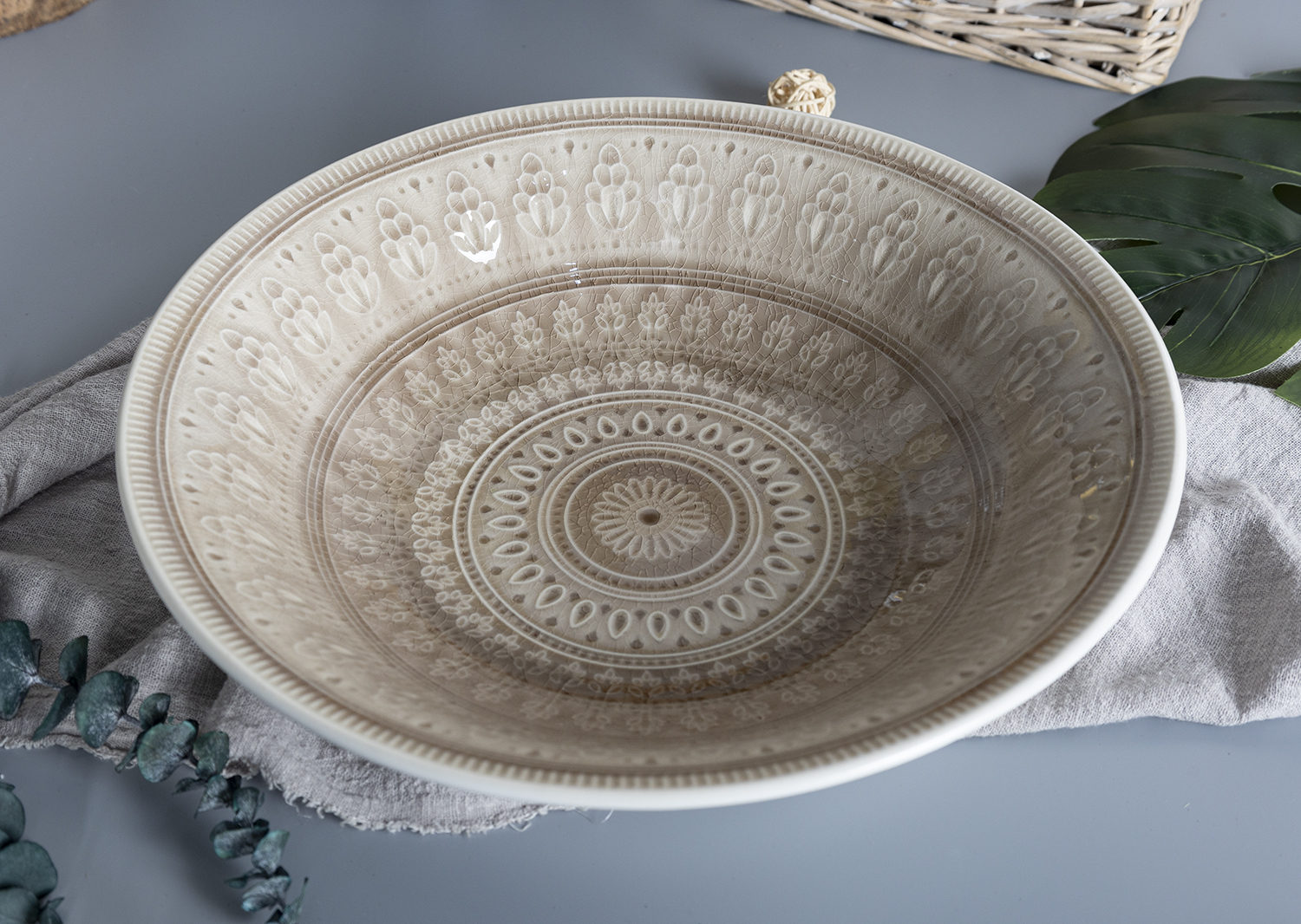 ​CHANGSHA HAPPY GO  Vintage Beige Reactive Glaze Stoneware Dinnerware Set with Engraved Mandala Patterns |happygodinnerware.com