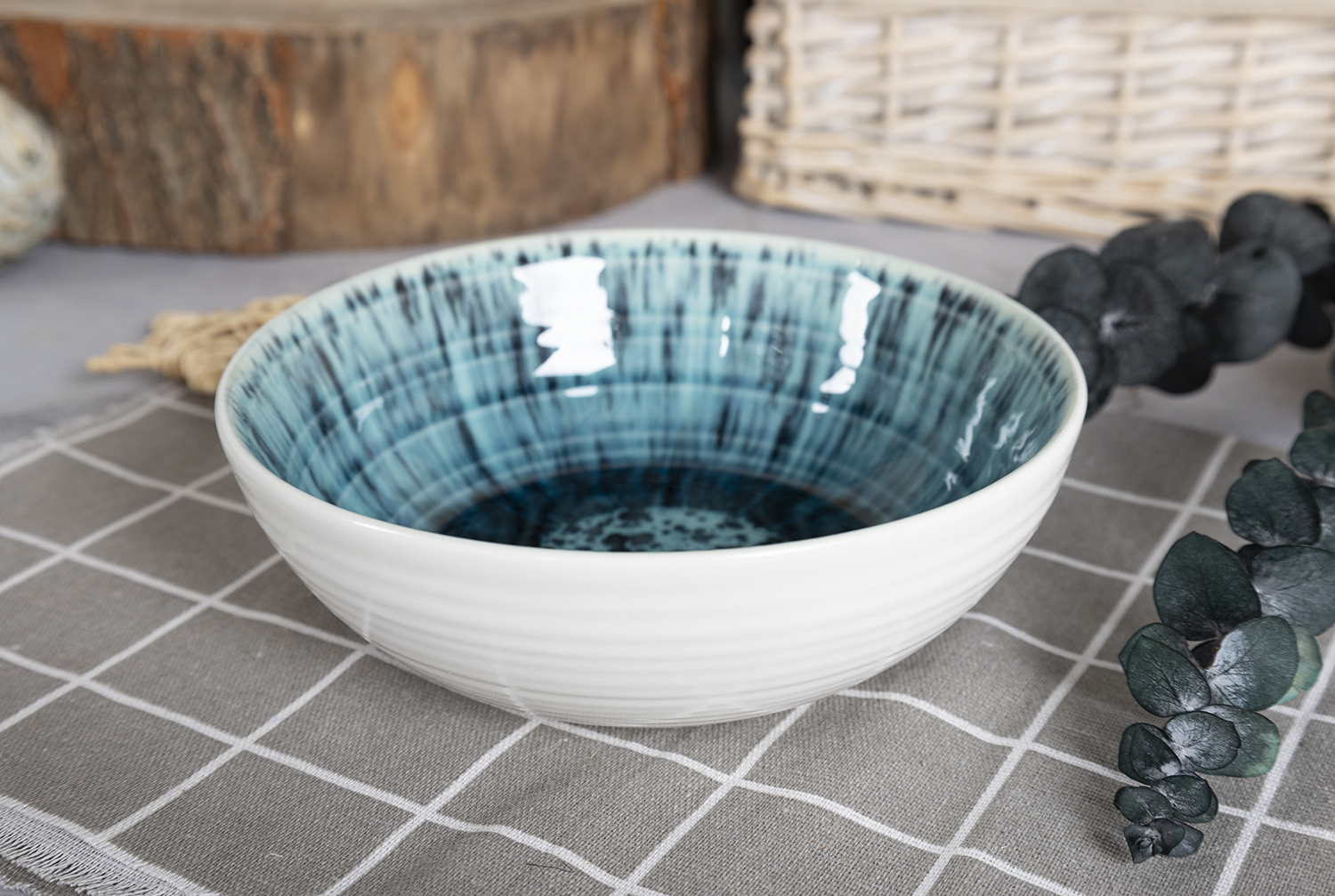​CHANGSHA HAPPY GO  Nordic Style Blue Reactive Glaze Porcelain Dinnerware Collection for Modern Dining |Dopamine Series Ceramics  |happygodinnerware.com