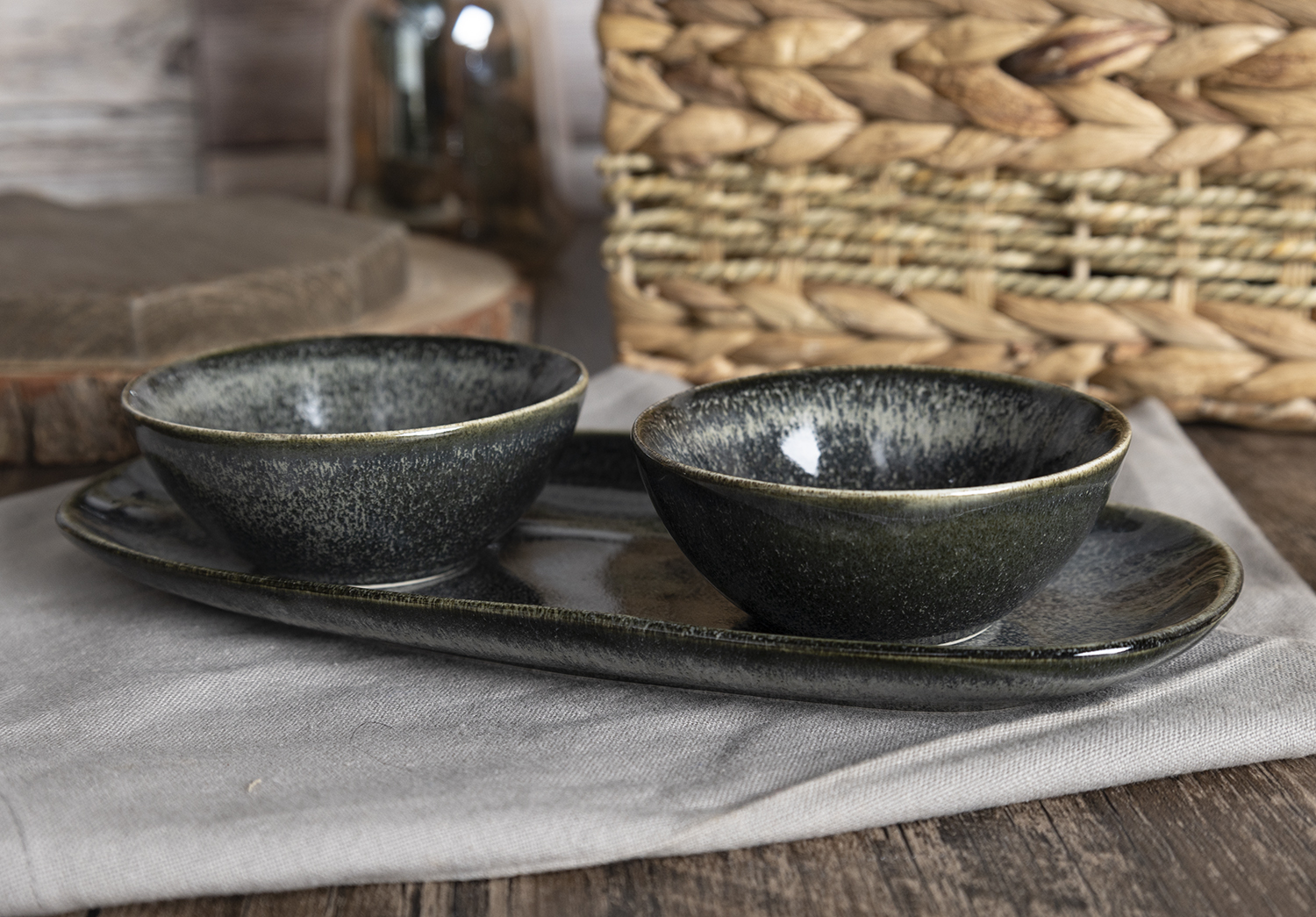 CHANGSHA HAPPY GO Black Rust Textured Stoneware Dinnerware Set | Matte Reactive Glaze with Vertical Embossed Lines | Plates, Bowls & Mugs for Home & Restaurant Use|happygodinnerware.com