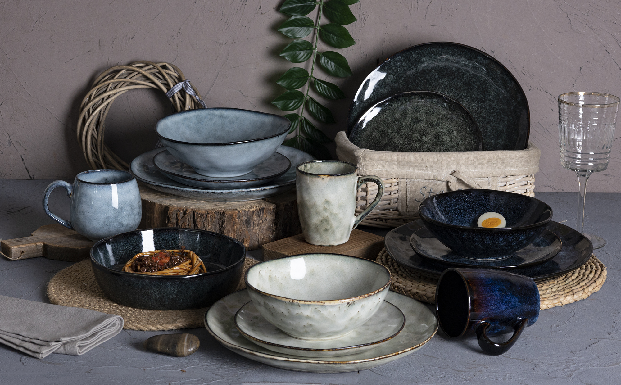 CHANGSHA HAPPY GO Multi-Color Reactive Glaze Stoneware Dinnerware Set | Artisan Kiln-Fired Tableware in Wabi-Sabi Style | Plates, Bowls & Mugs for Home & Hospitality|happygodinnerware.com