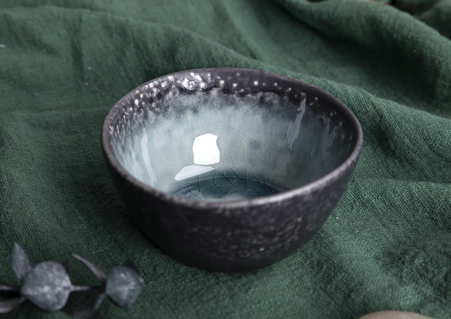 CHANGSHA HAPPY GO  Deep Reactive Glaze Stoneware Set with Seafoam Ripple Effect |Dopamine Series Ceramics  |happygodinnerware.com